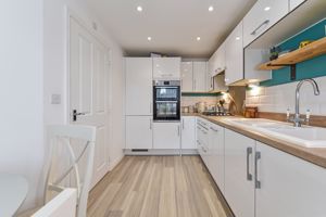 Kitchen- click for photo gallery